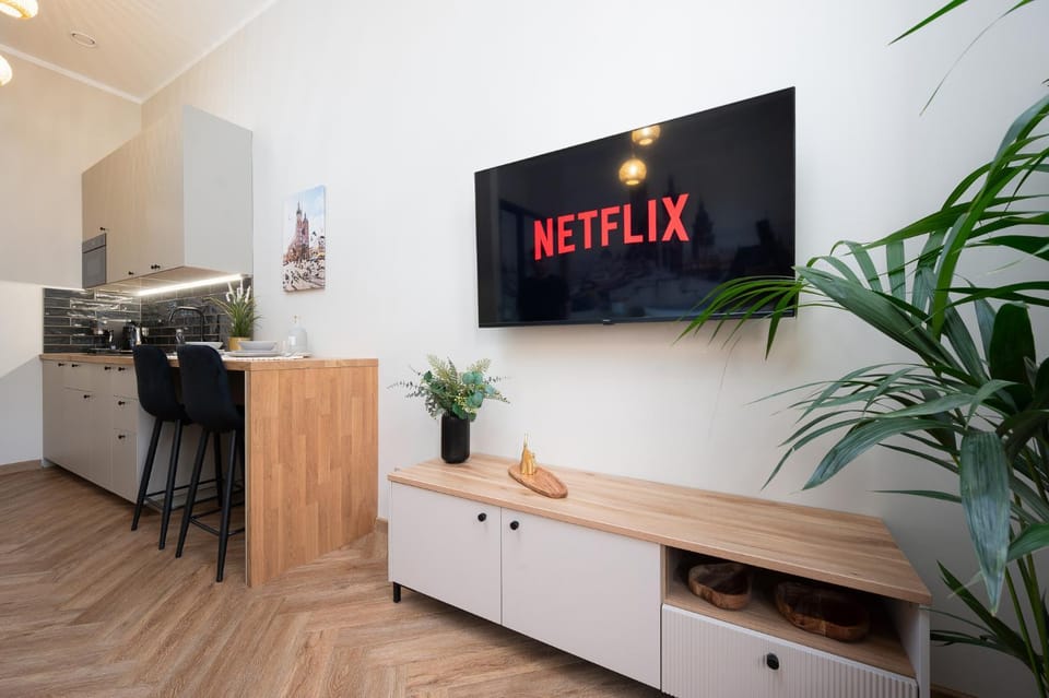 TV and multimedia, Kitchen or kitchenette
