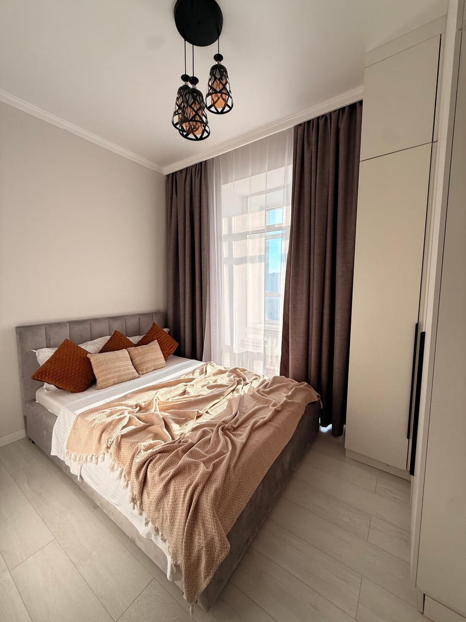 Bed, Photo of the whole room, Bedroom, wardrobe