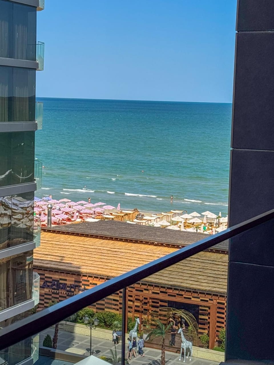 Beachfront 1br apt w pool Azimuth Hotel Apartment in Constanța County