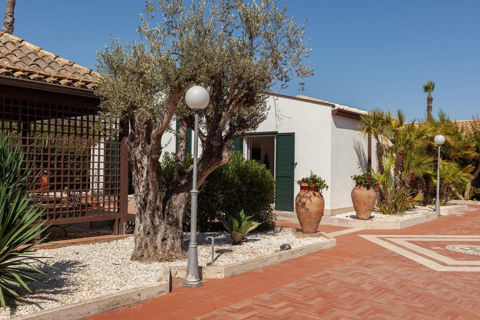 Property building, Garden