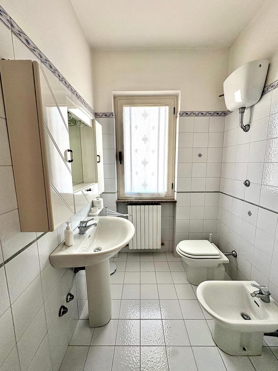Shower, Toilet, Bathroom, bidet