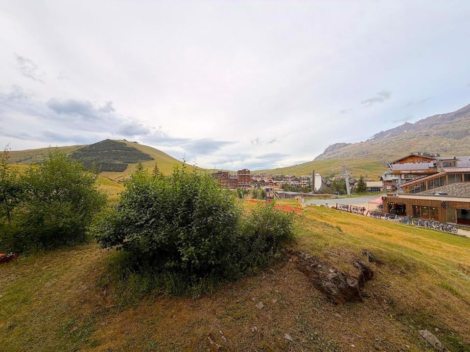 T2 chic rénové, à deux pas des remontées Apartment in Huez