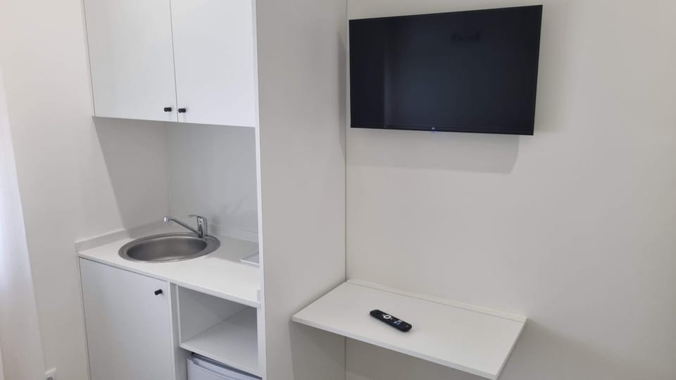 TV and multimedia, Kitchen or kitchenette, minibar
