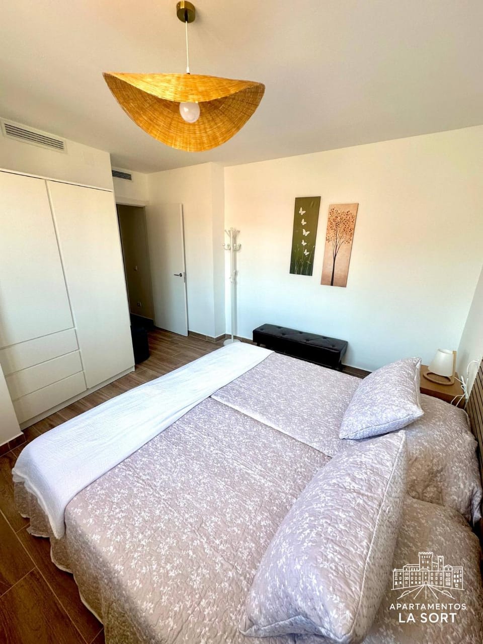 Bed, Photo of the whole room, Bedroom, wardrobe