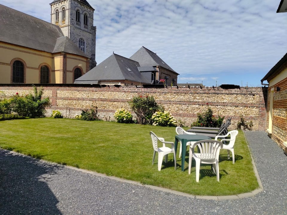 Garden, Landmark view