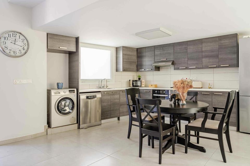 Luxury Designer Loft in the Heart of Limassol Apartment in Limassol City