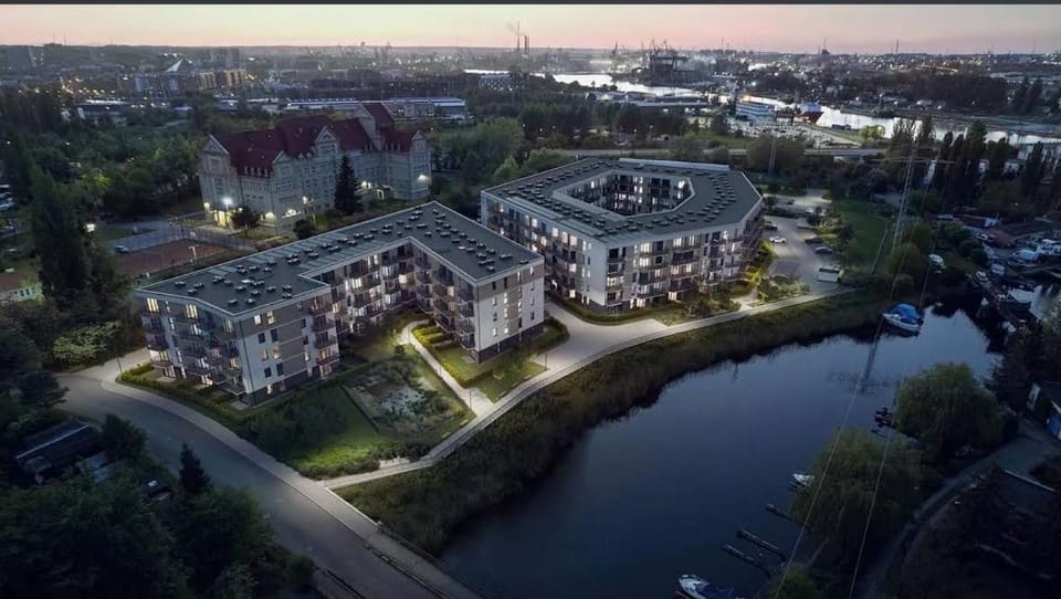 Property building, Bird's eye view
