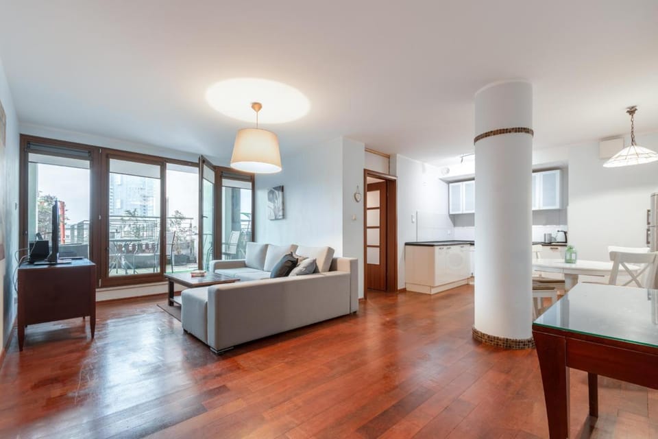 TV and multimedia, Kitchen or kitchenette, Living room, Dining area