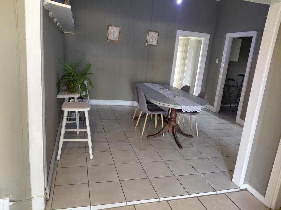 Ocean River no 1 Apartment in Port Elizabeth