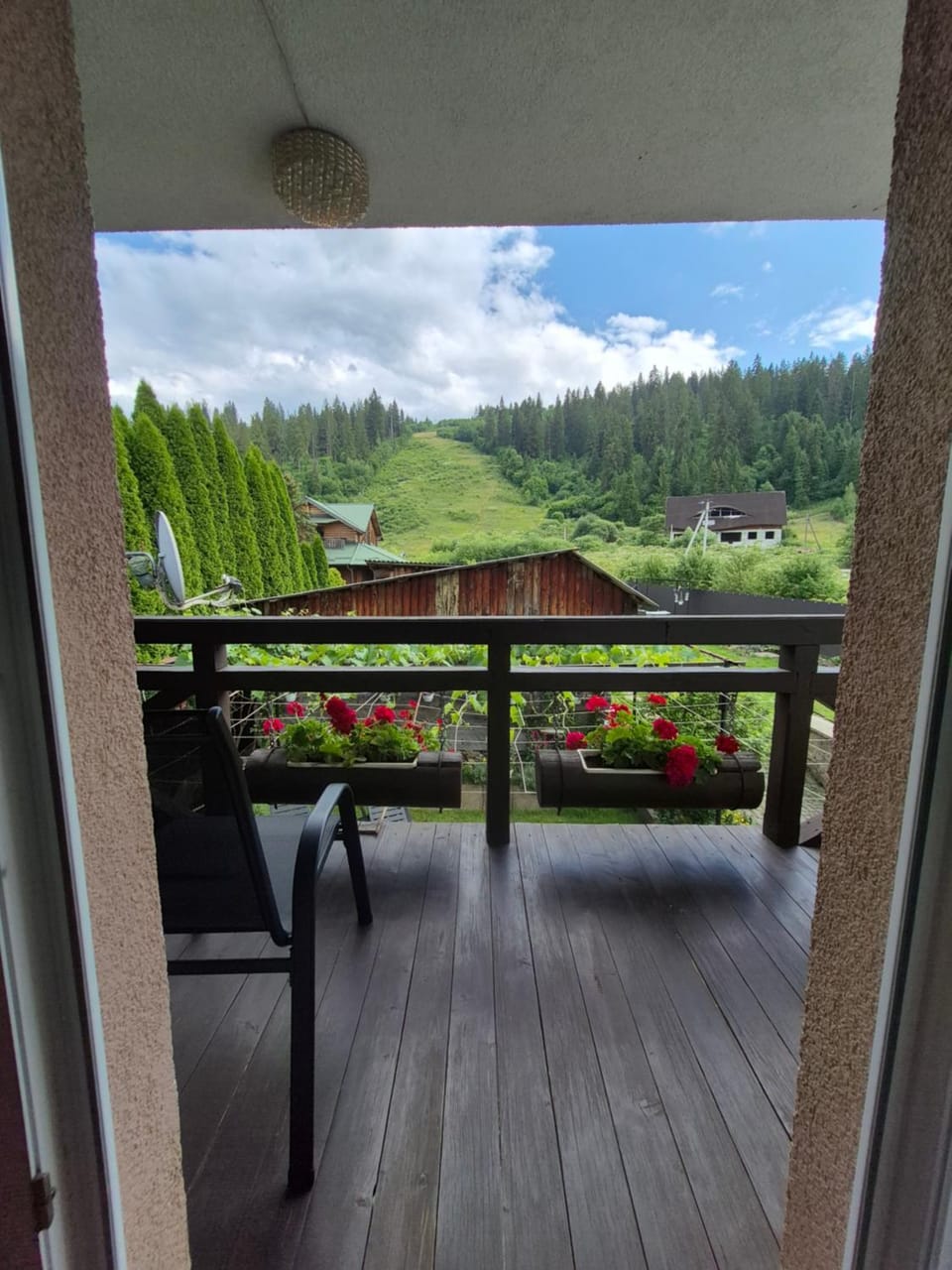 Patio, Spring, Day, Garden, View (from property/room), Balcony/Terrace, Garden view, Mountain view