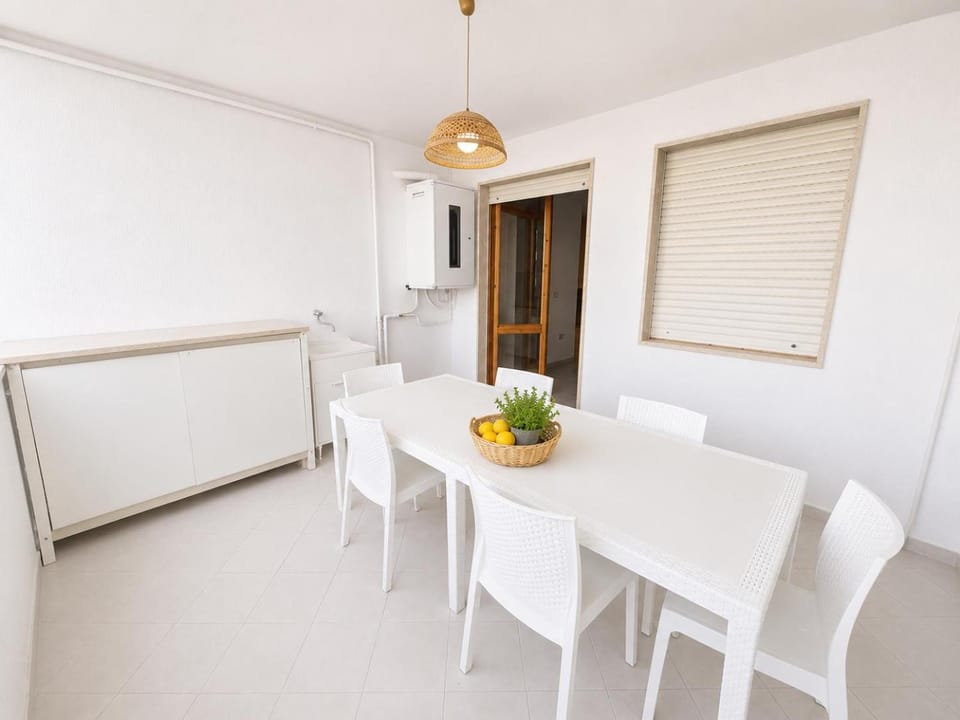 Balcony/Terrace, Living room, Seating area, Dining area