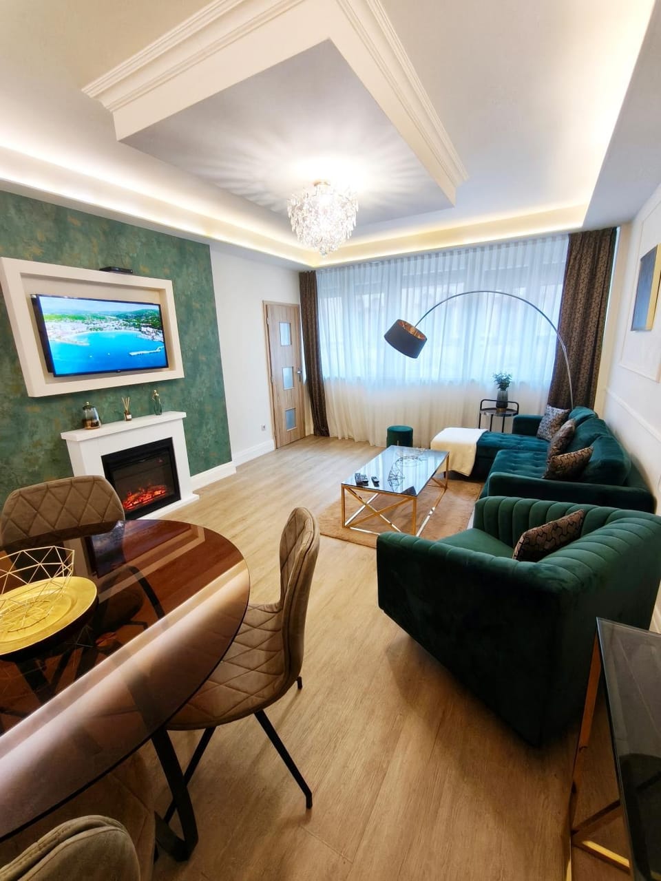 Deluxe Two Bedrooms Apartment in Budapest Center Apartment in Budapest