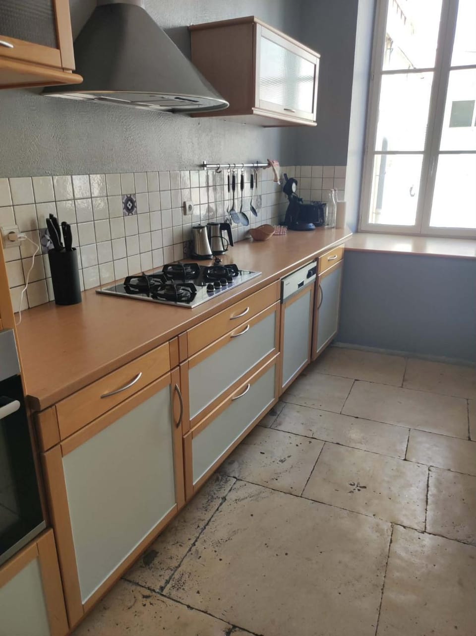 Kitchen or kitchenette, Communal kitchen, stove, stove, kitchen, kitchen