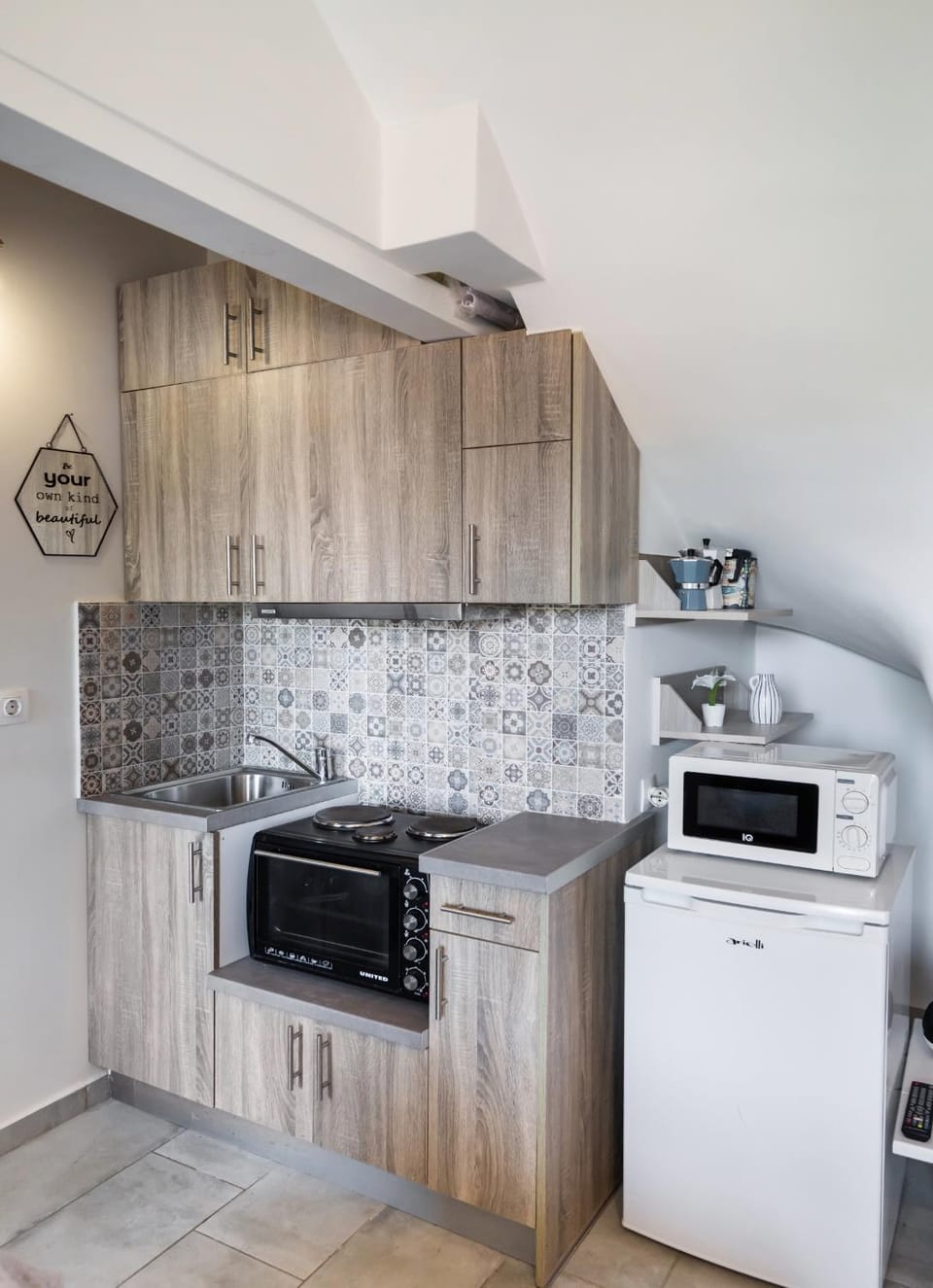Kitchen or kitchenette