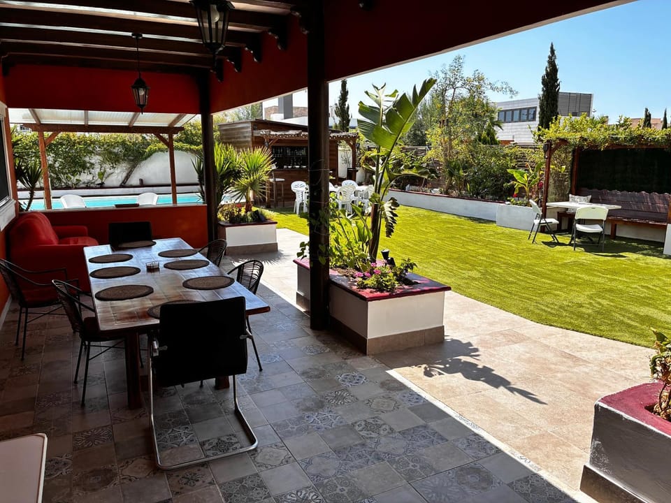 Patio, Garden, Balcony/Terrace