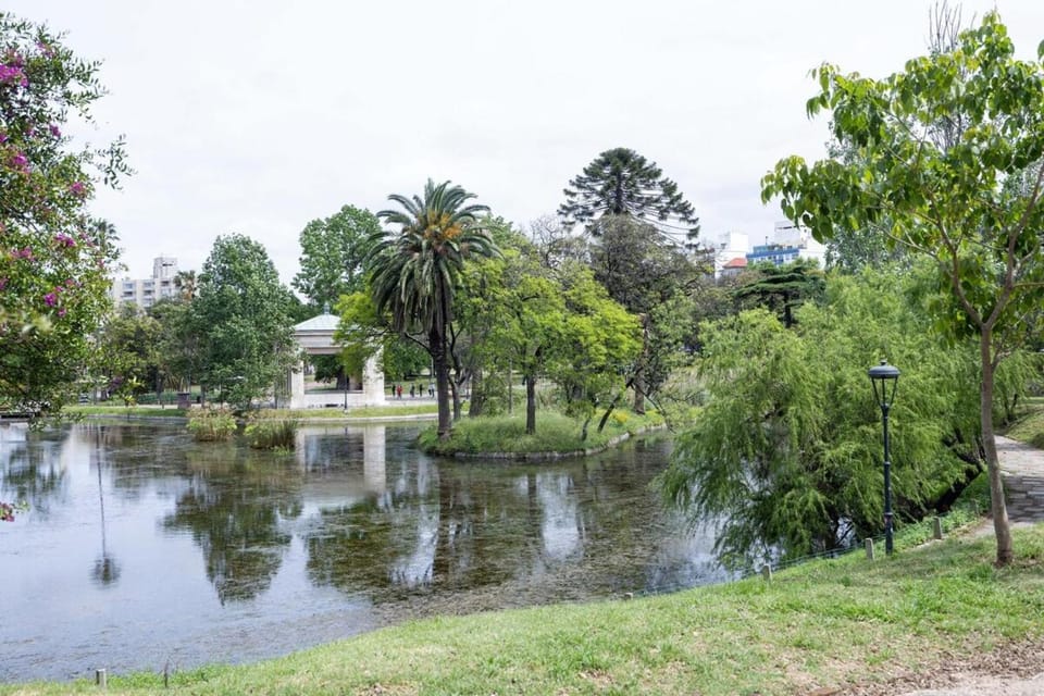 Fantástico estudio con patio Apartment in Montevideo Department, Uruguay