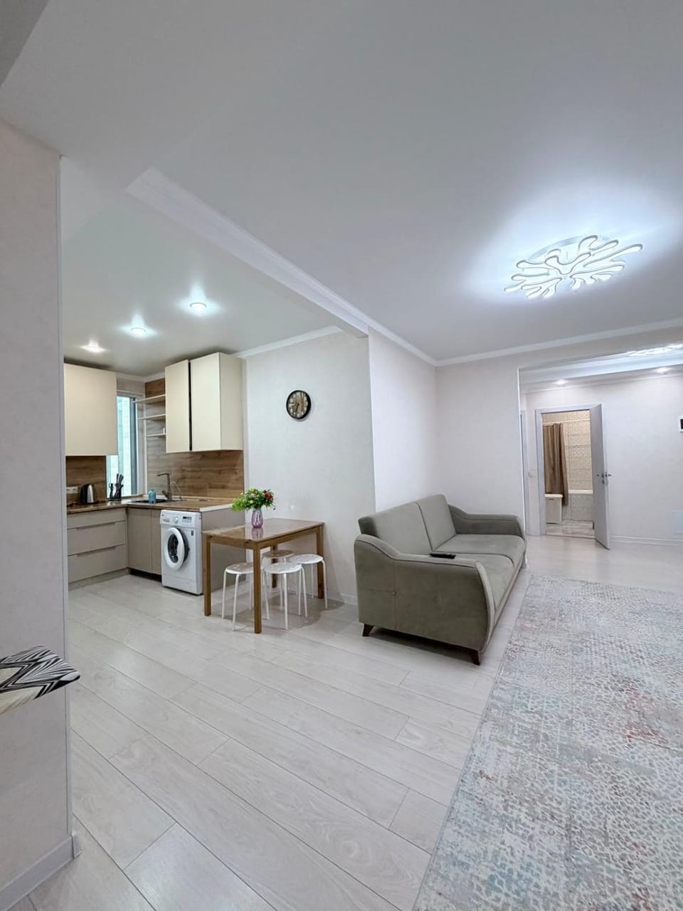 3-комнатные апартаменты ЖК Toronto Левый берег Apartment in Kazakhstan