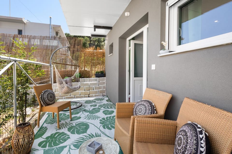 Patio, Day