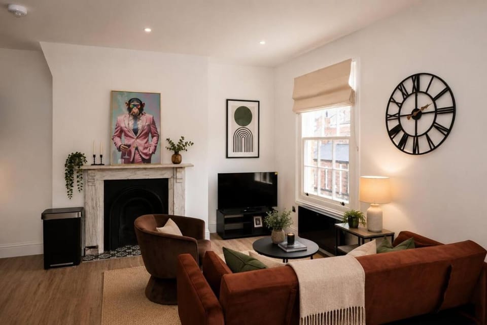 TV and multimedia, Living room, Seating area