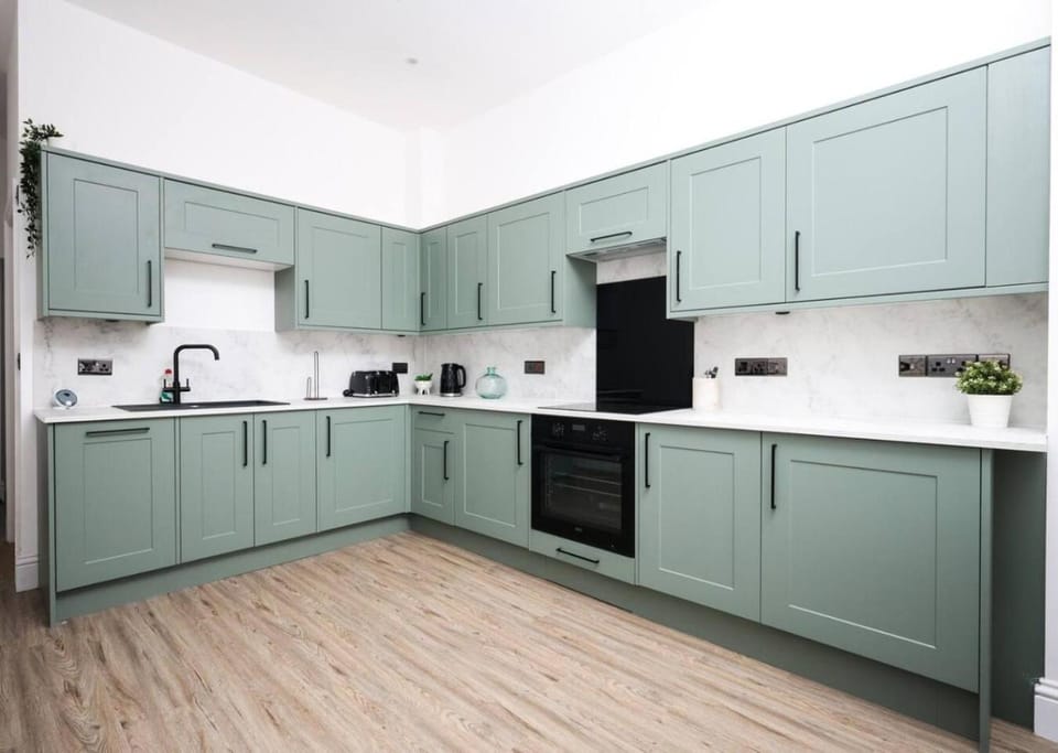 Ouse Flat East Mount by Furnished Accommodation Centre Location to York York Races Apartment in York