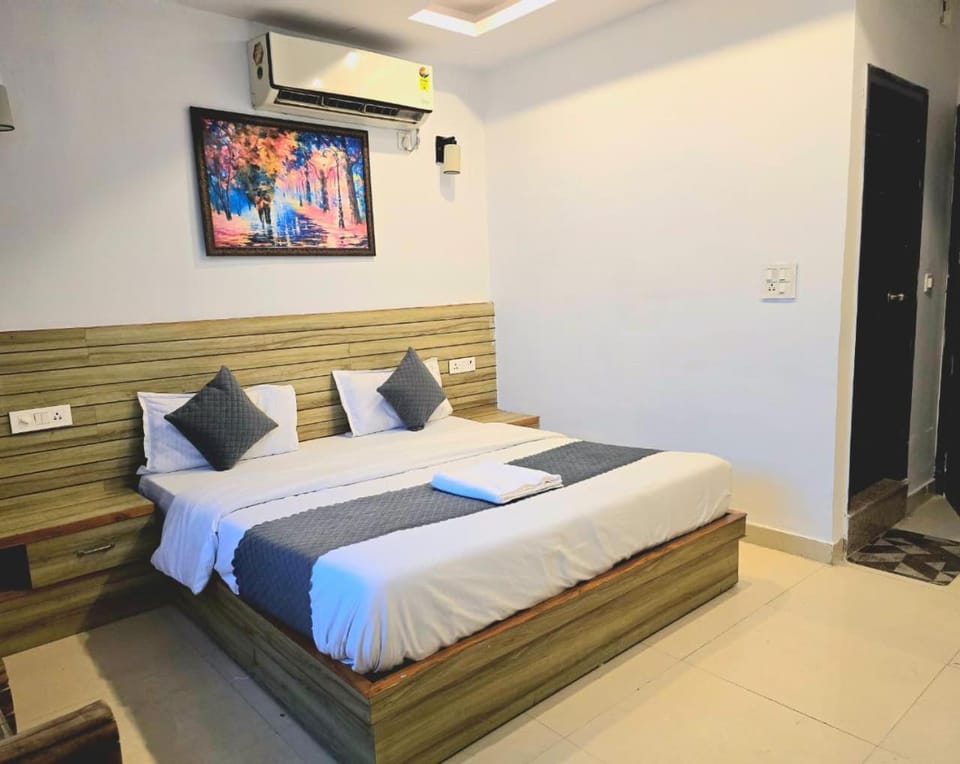Evia Stayz Rajpur Canal Mussorie Road Hotel in Dehradun