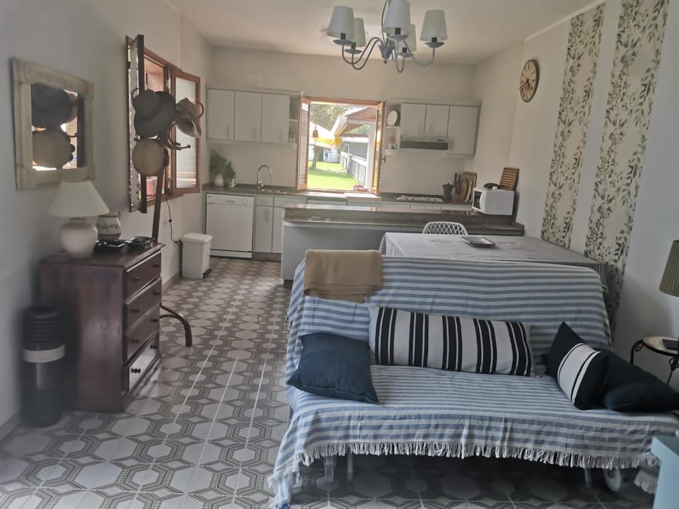 Kitchen or kitchenette, Living room, Dining area, stove