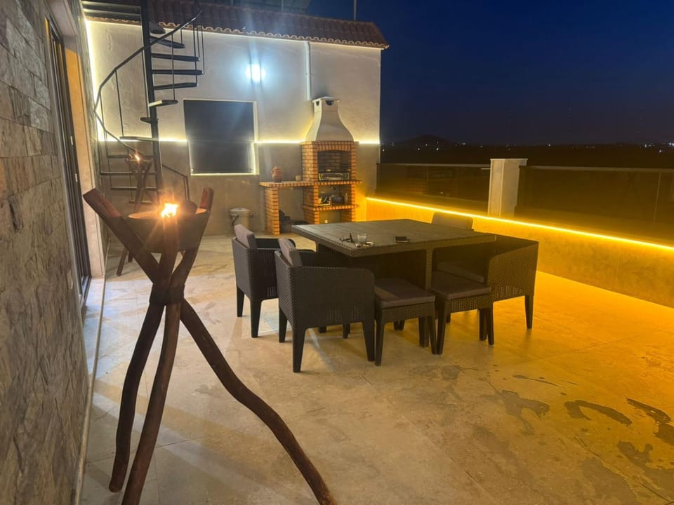 Appartement de Luxe Jacuzzi Privé, Hammam, Grande Terrasse & 4 Chambres Villa in Morocco