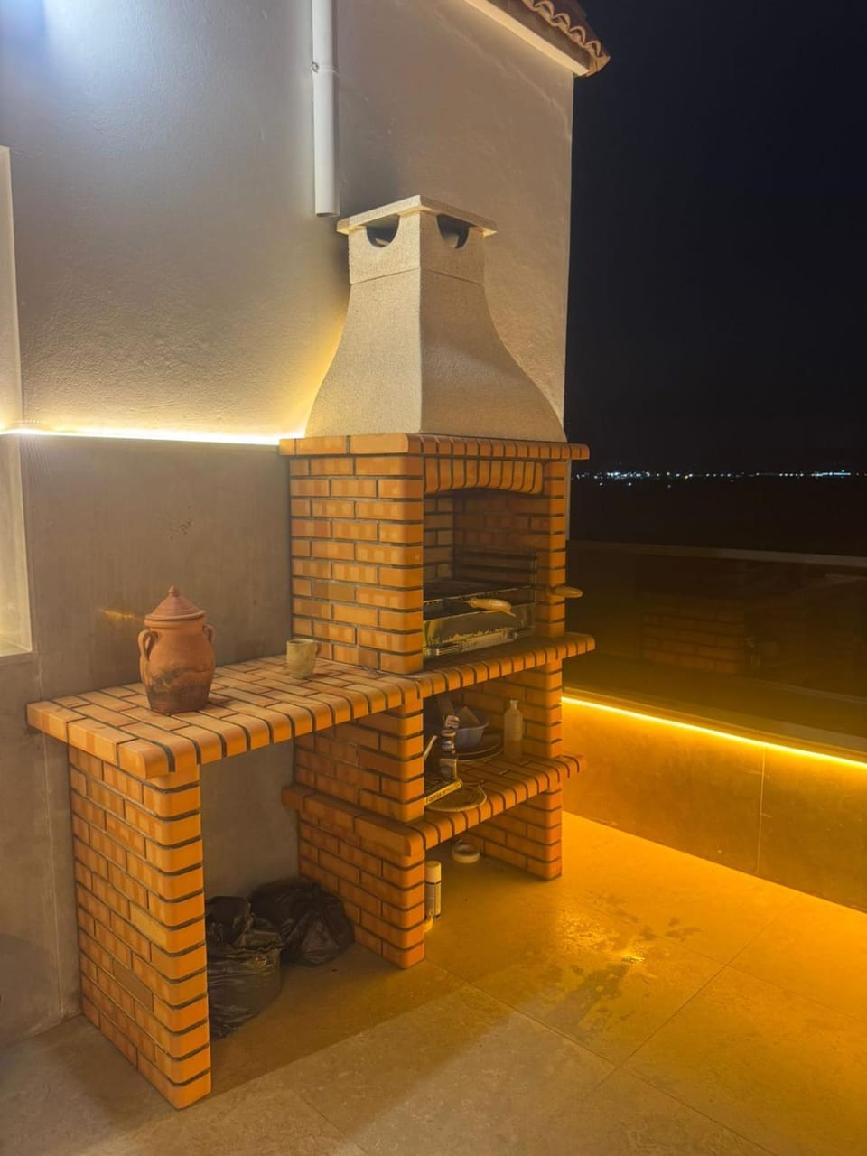 Appartement de Luxe Jacuzzi Privé, Hammam, Grande Terrasse & 4 Chambres Villa in Morocco