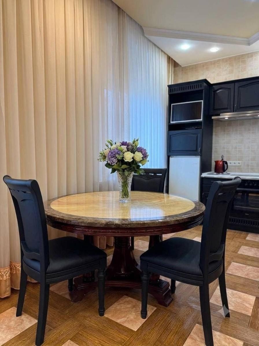 Супер-премиум 2 кв Пассаж с большой ванной Apartment in Dnipro