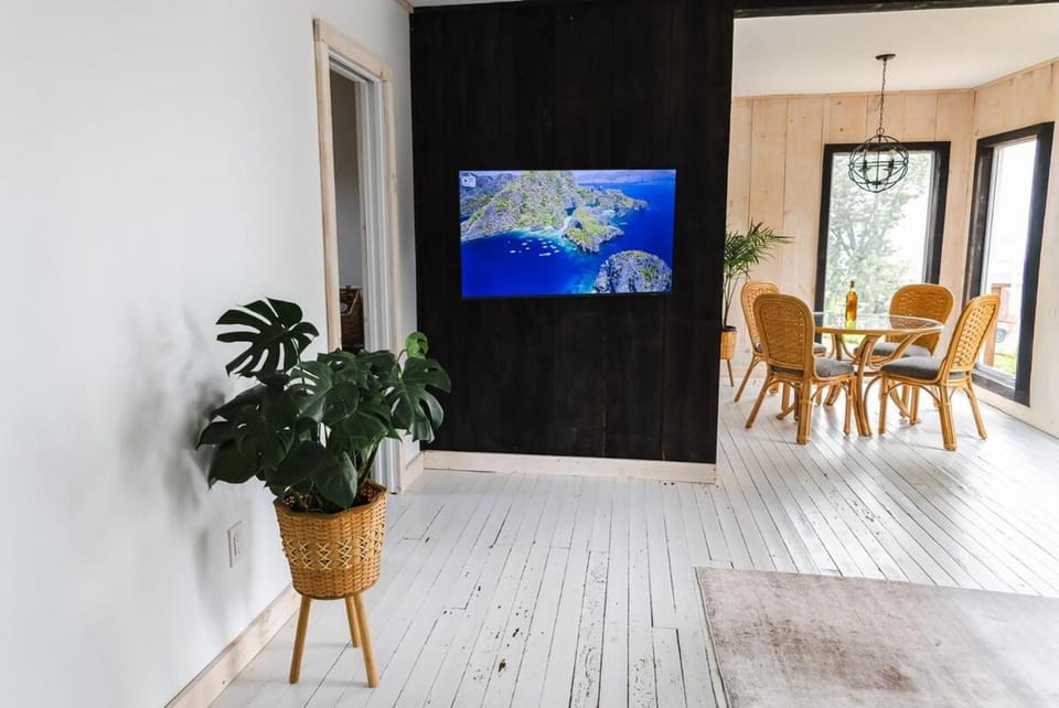 TV and multimedia, Living room