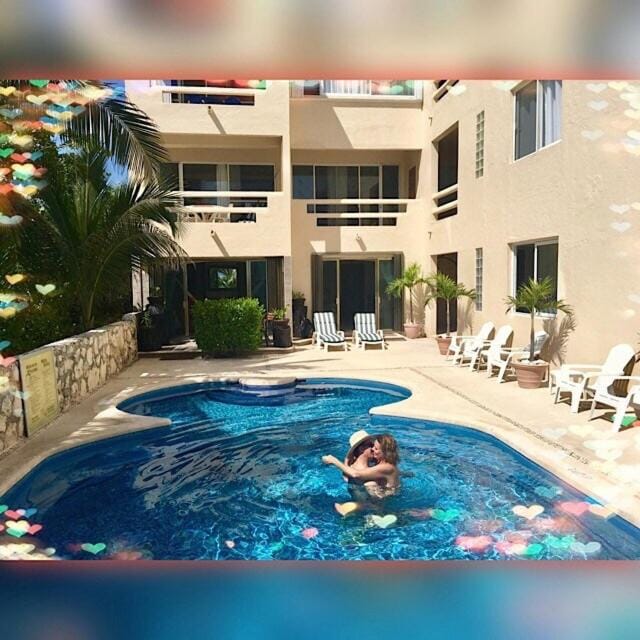 La Tortuga beachfront condo, pool, turtles nest Apartment in State of Quintana Roo