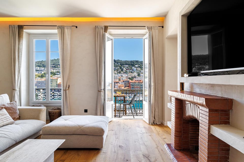 Balcony/Terrace, Living room