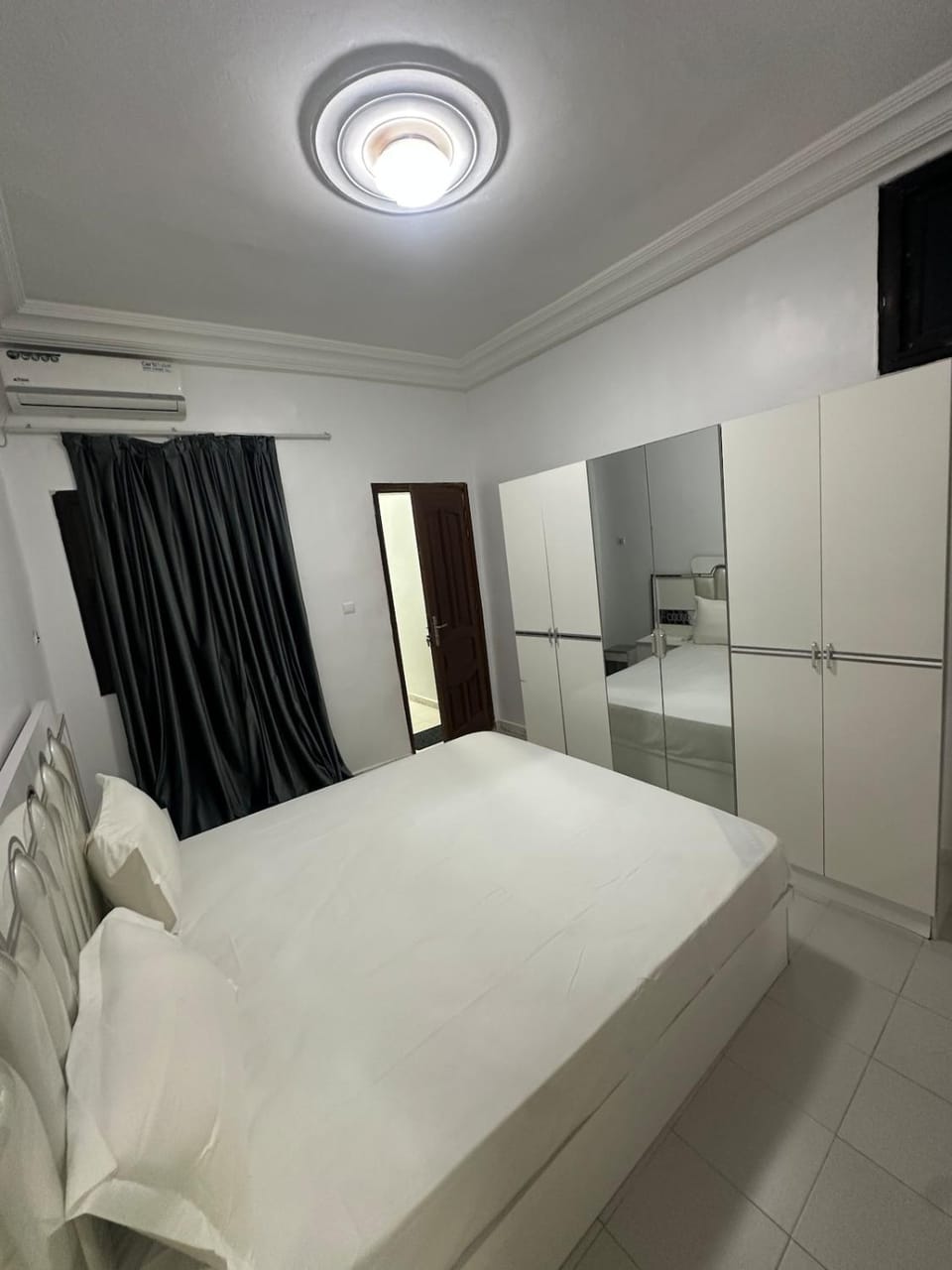 Appartement meublé, accès plage Apartment in Dakar
