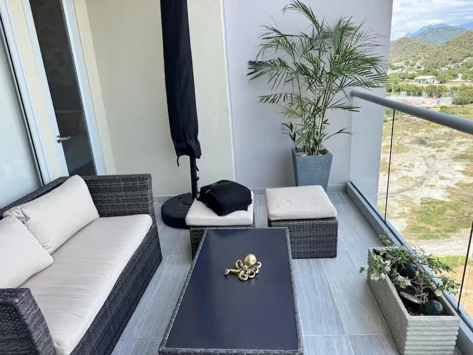 Apto de Lujo 2 Hab con Balcón y Vista al Mar Apartment in Magdalena, Colombia