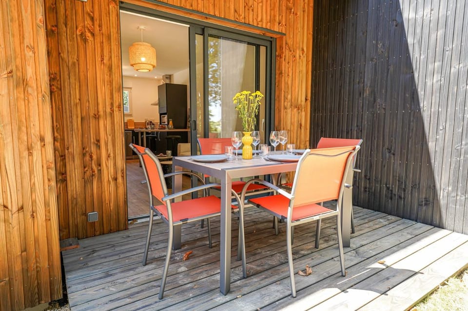 Cottage 43 - Golf et piscine - 2 personnes House in Pays de la Loire