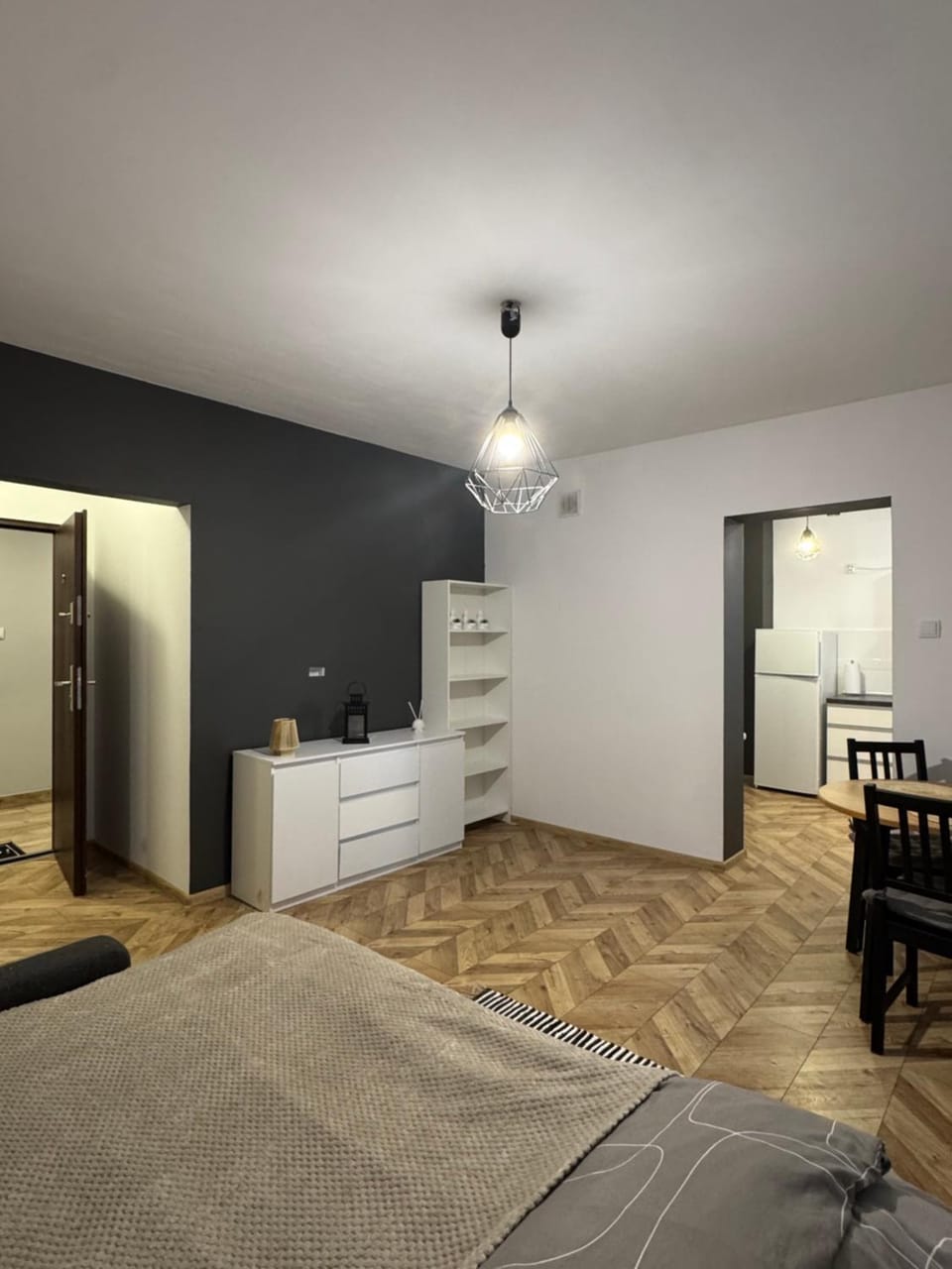 Bed, Dining area, wardrobe