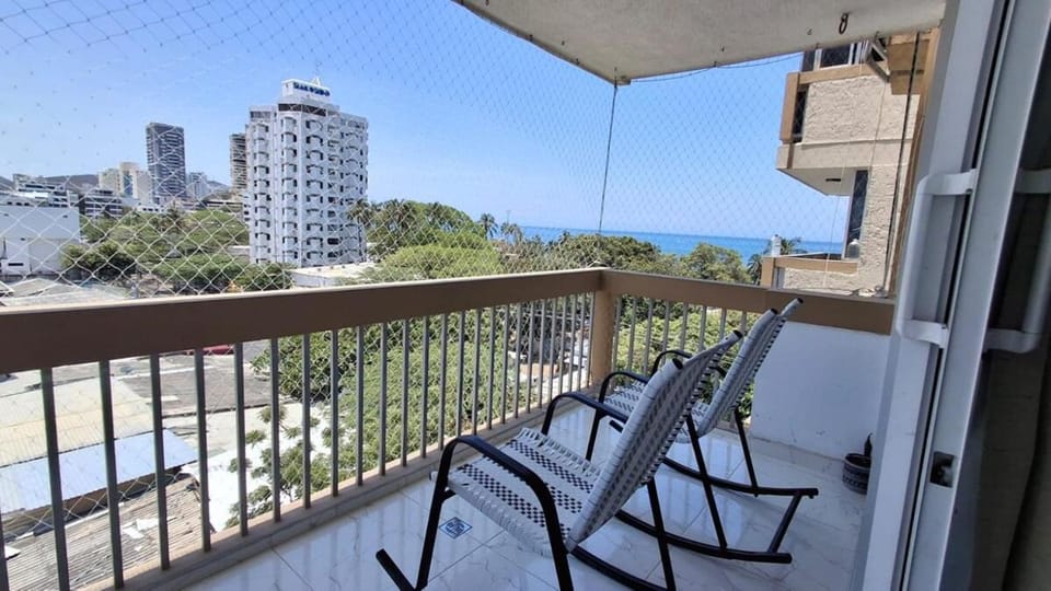 Azurea Apartamento Vista al Mar en Rodadero Centro Apartment in Gaira