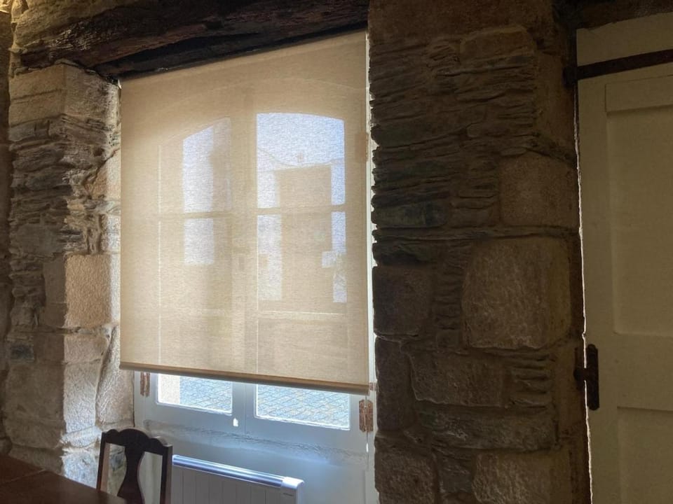 Casa histórica de piedra en el Camino de Santiago House in O Eume