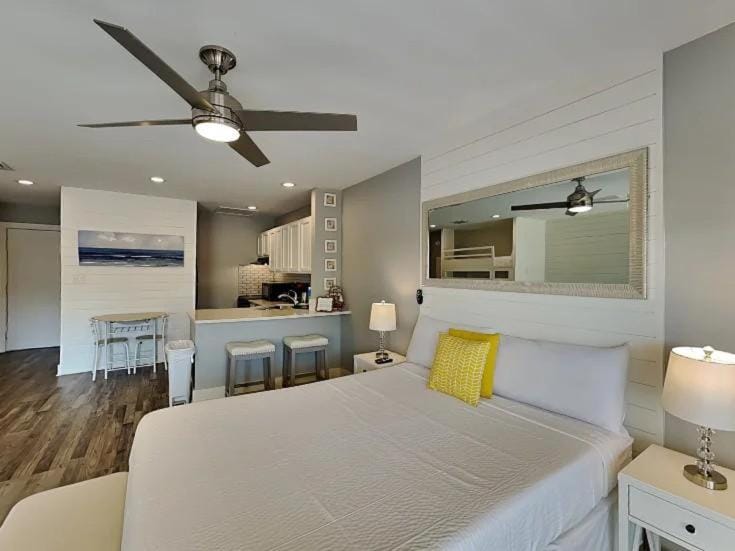 Sandpiper Cove 8242 House in Destin