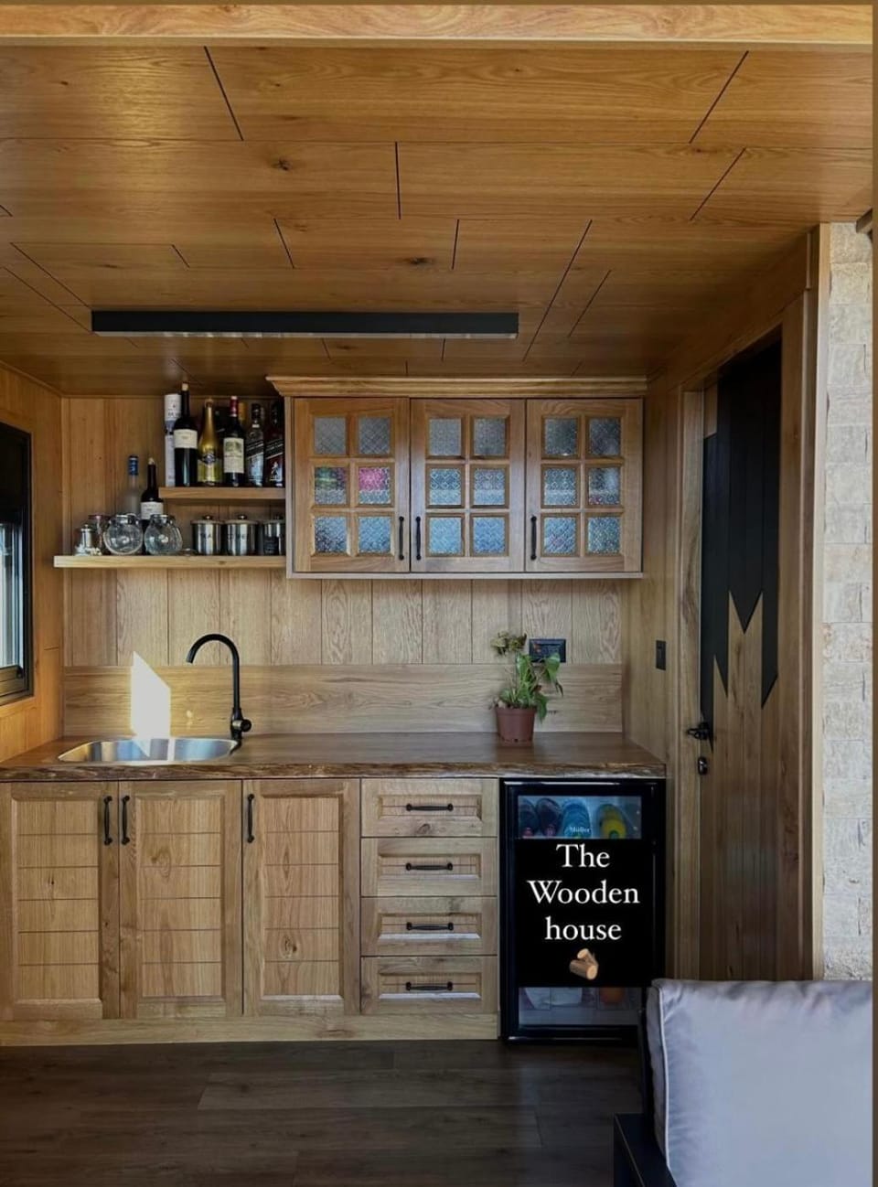 The wooden house Chalet in North District