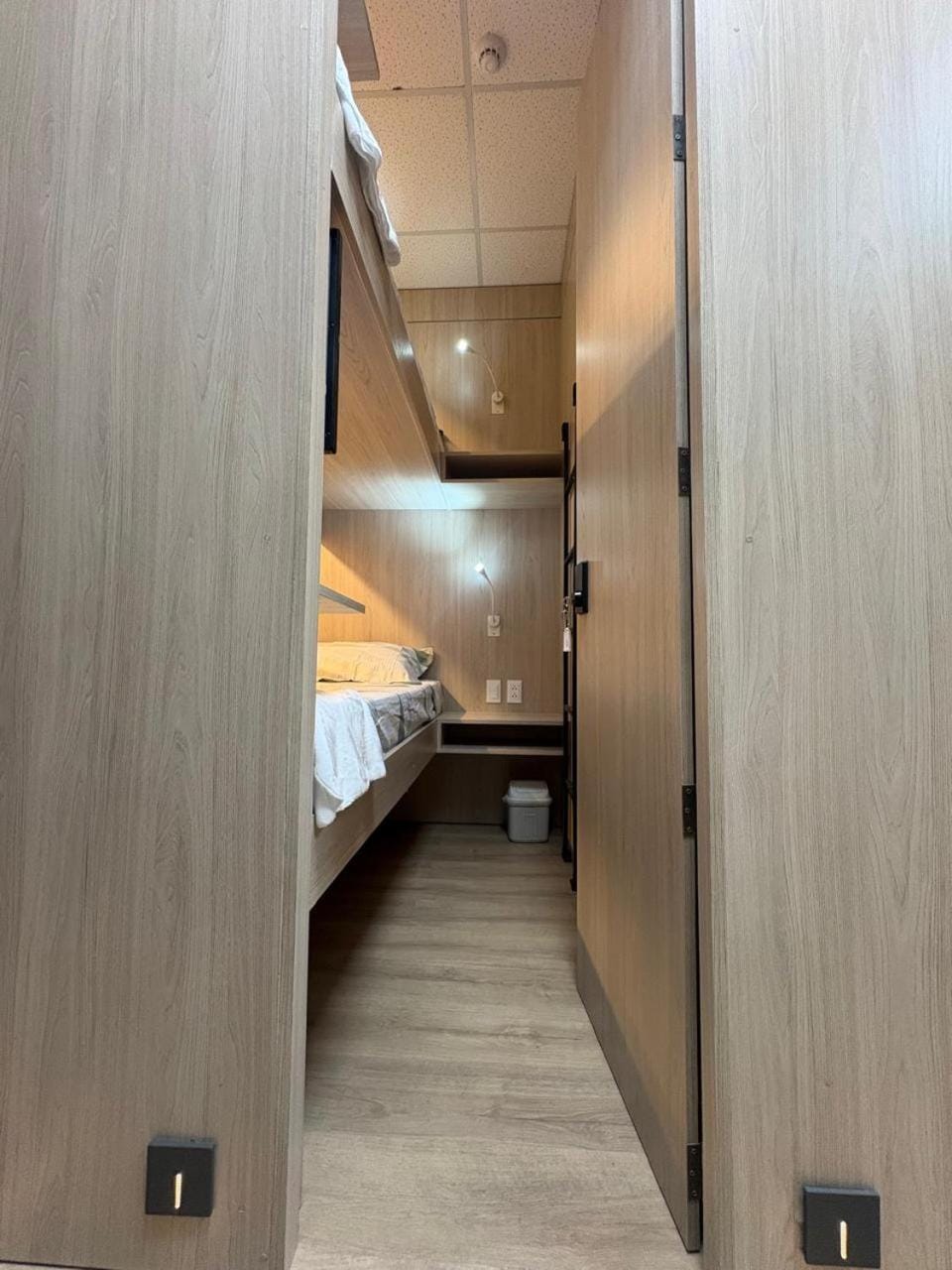Onkel Inn Airport Sleepbox Viru Viru Capsule hotel in Santa Cruz de la Sierra
