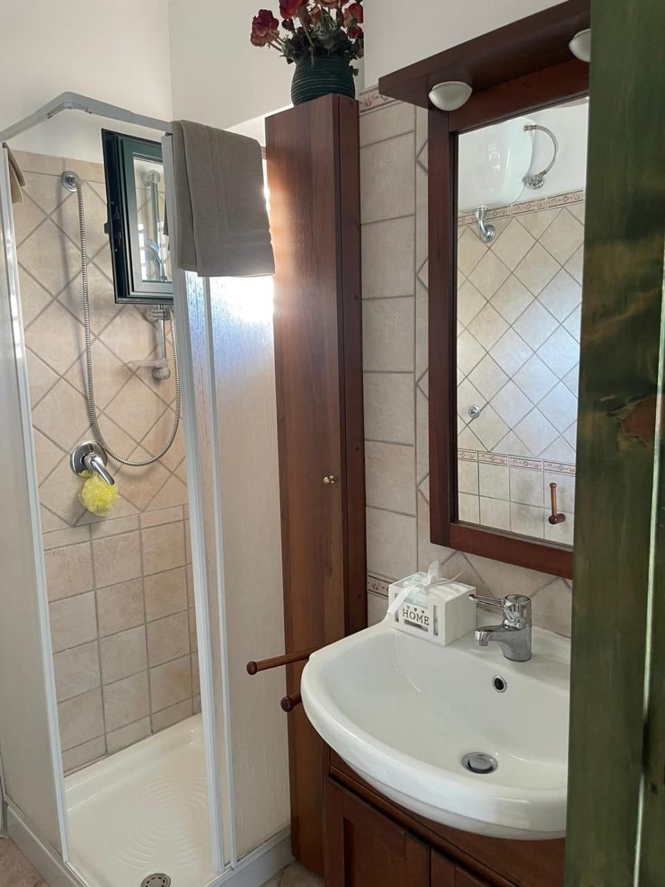 Shower, Bathroom
