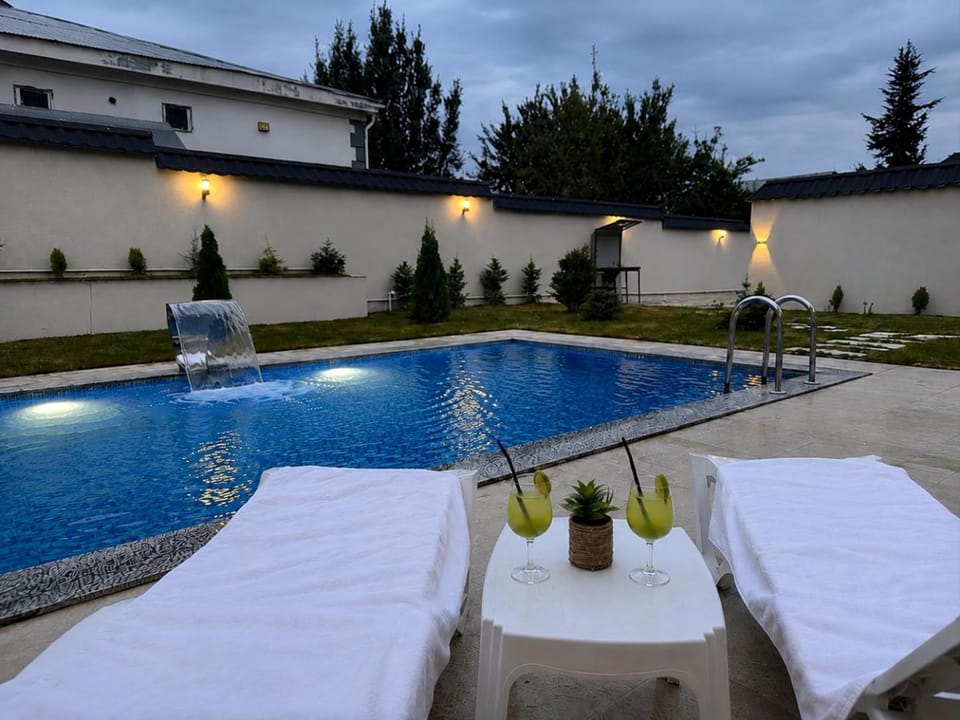 Natural landscape, Garden, Pool view, Swimming pool, Drinks