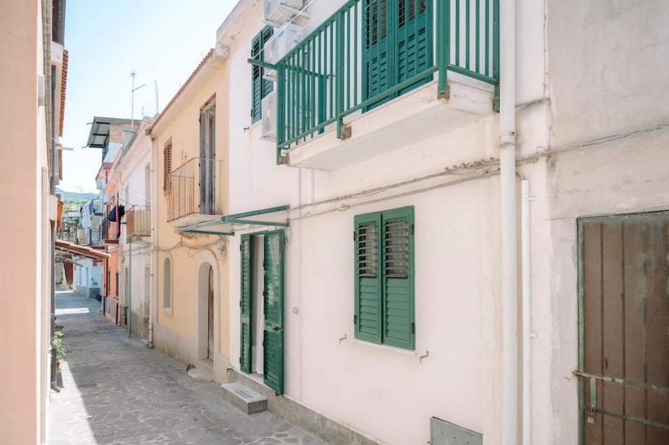 Property building, Neighbourhood, Street view