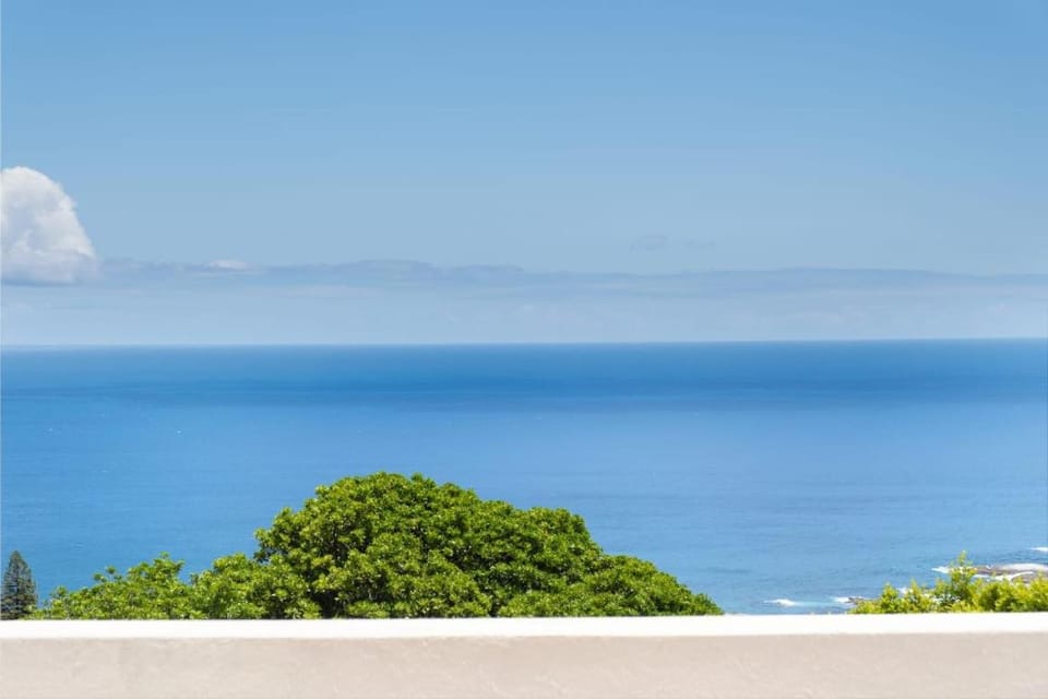 Camps Bay Grace - Family Villa Pool Ocean views Villa in Camps Bay
