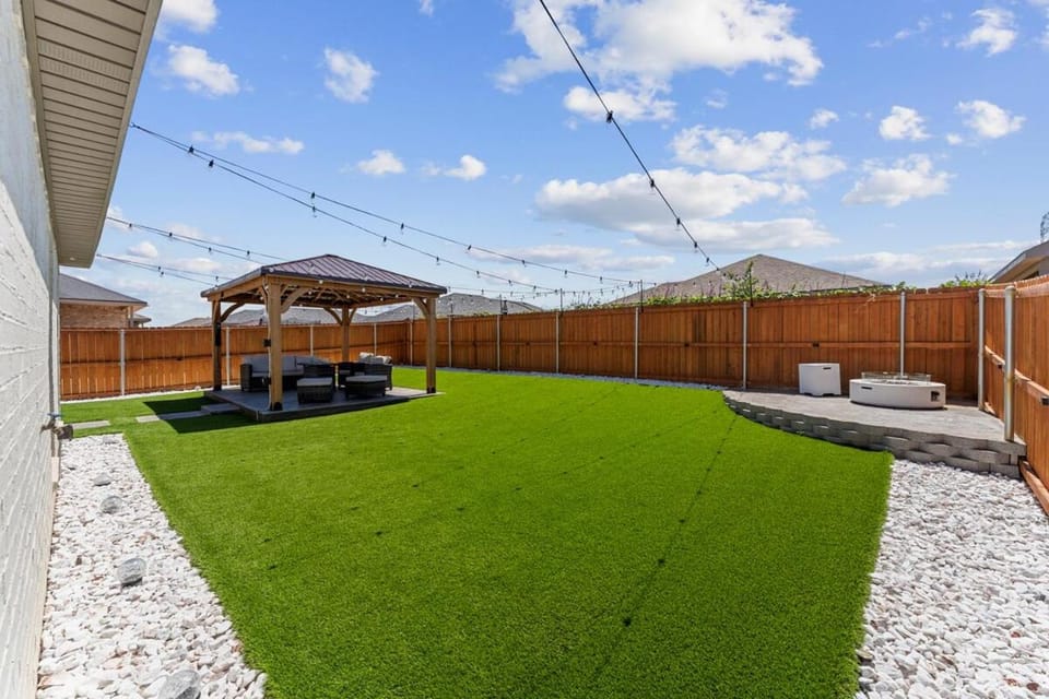 Unforgettable 4BD Oasis in West Texas House in Midland