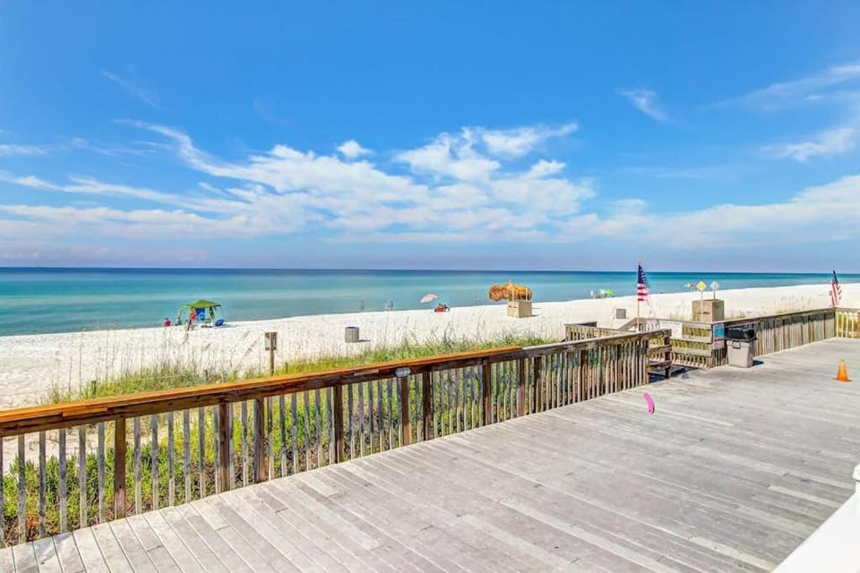 Beachfront Condo gorgeous views shared pool hot tub and beach access House in Lower Grand Lagoon