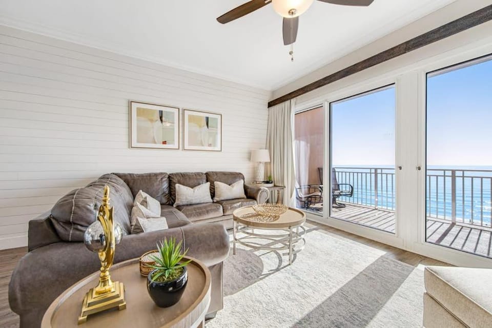 Waterfront condo with pool and hot tub access Gulf views laundry & central AC House in Lower Grand Lagoon