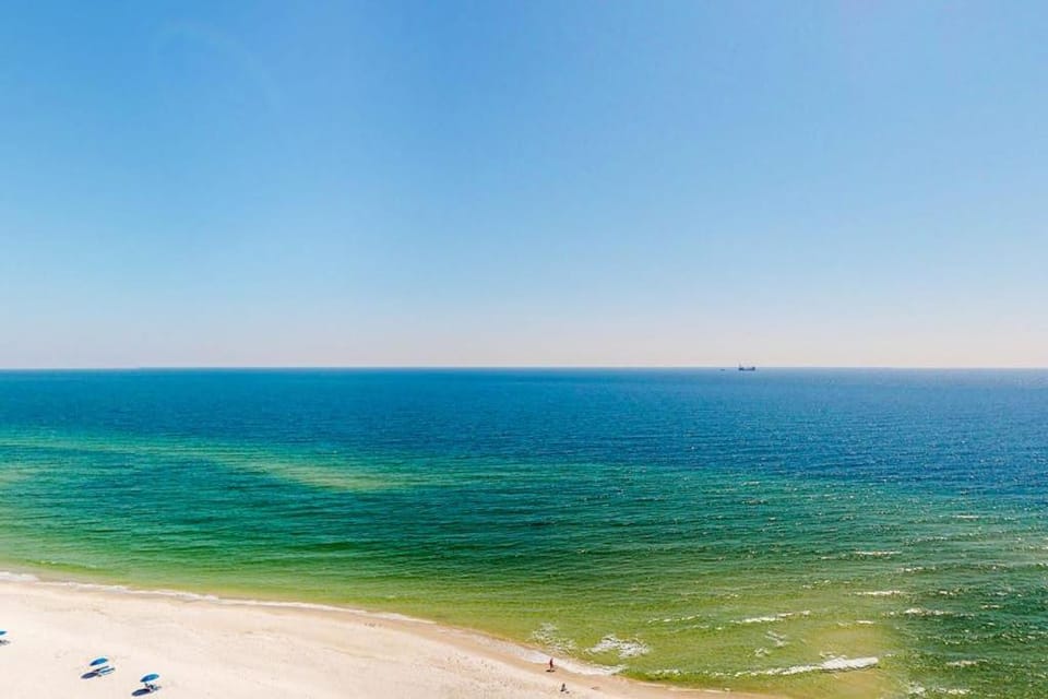 Inviting Gulf front condo In Perdido Key with waterfront pool and hot tub and oceanfront balcony House in Perdido Key