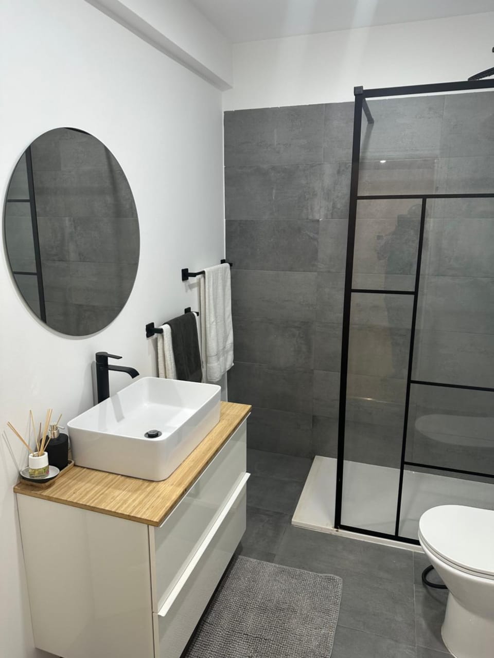 Shower, Toilet, Bathroom